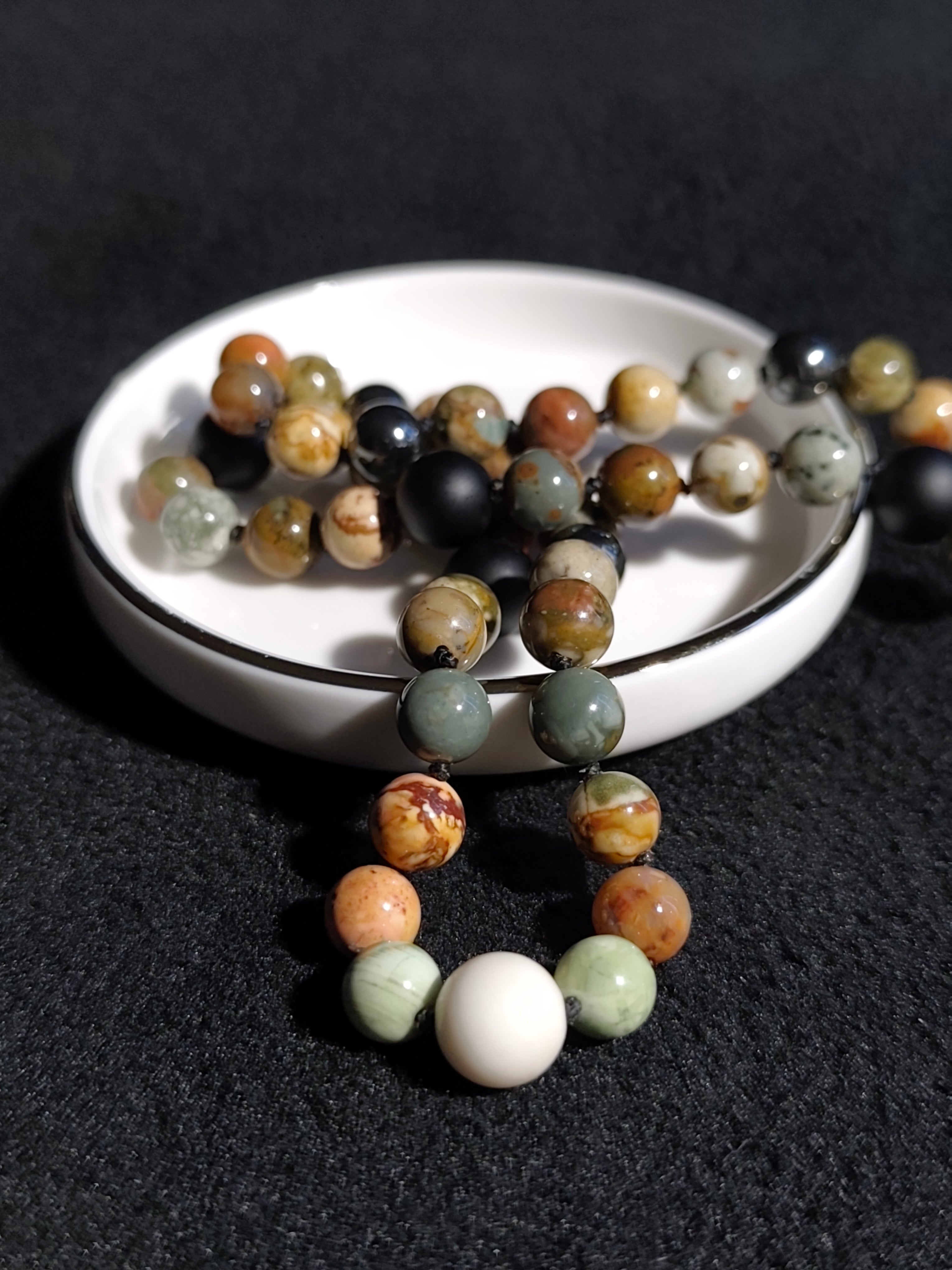 Mineral Strand – Owyhee Jasper, Matte Onyx, Hematite & Ivory Jade